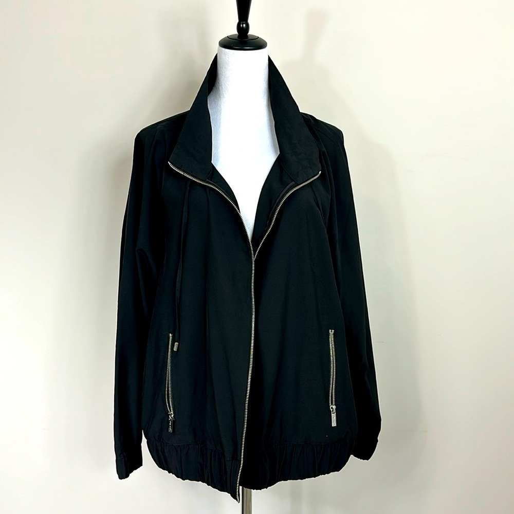 CALVIN KLEIN WOMENS LIGHT JACKET SZ XL BLACK COLOR